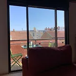Chaleureux appartement centre ville proche gare.